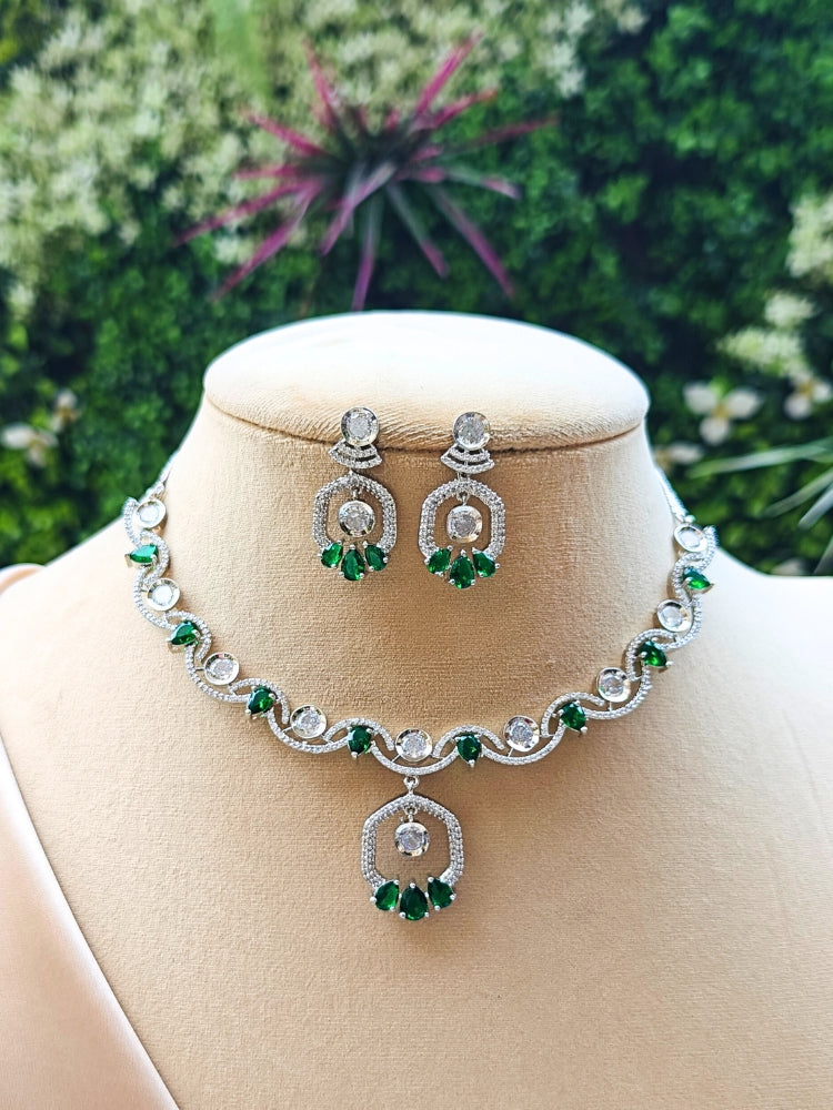 Ziana Green Necklace Set