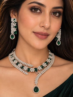 Thomasina Necklace Set