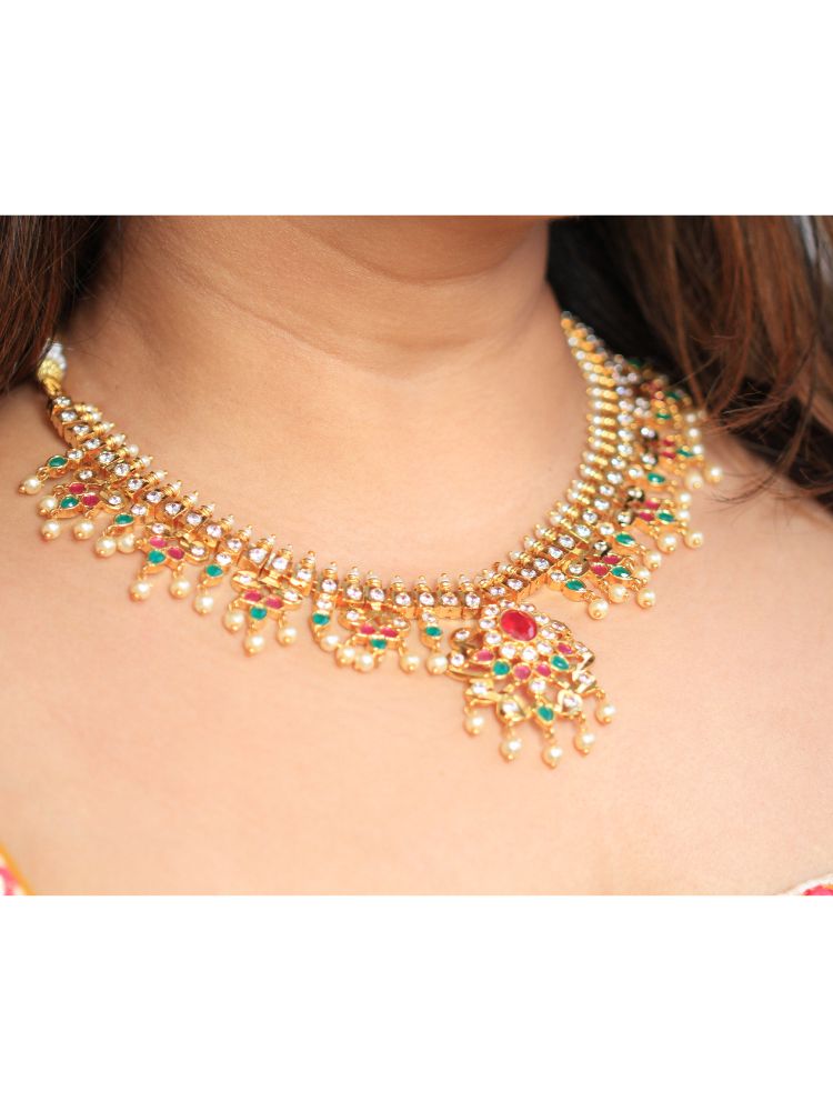 Gold Priyamvada Necklace Set