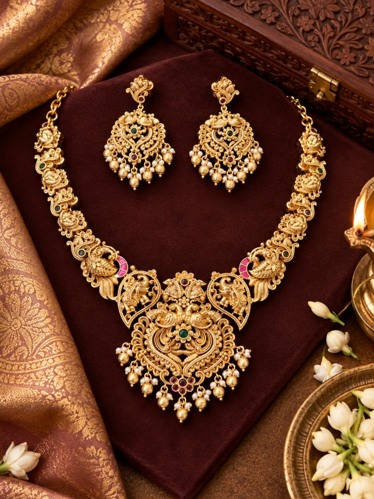 Yuvarani Necklace Set