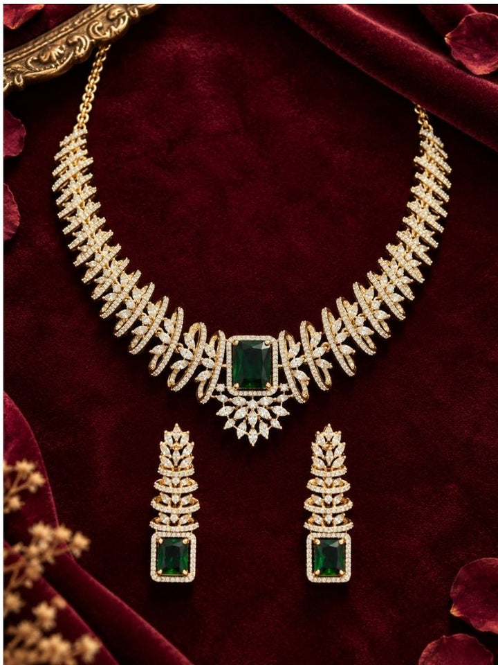 Delaney green necklace set