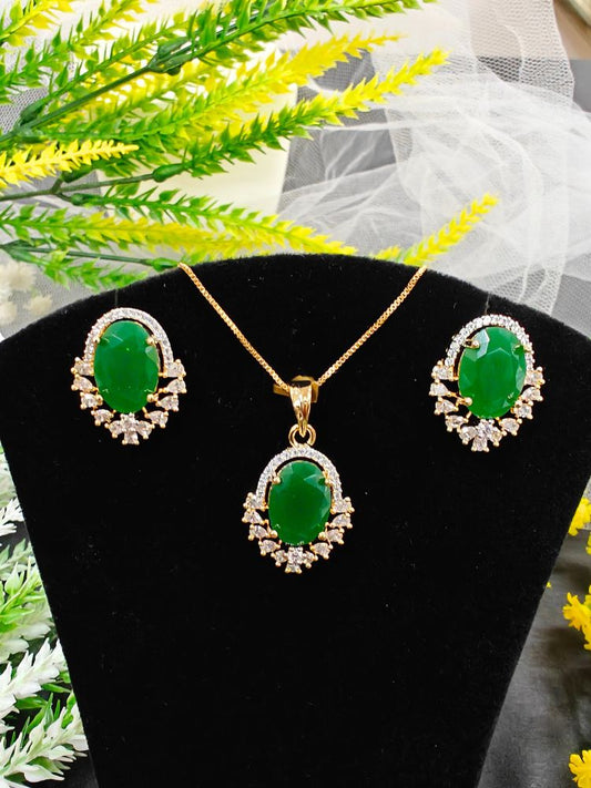 Claire Emerald Green Pendant Set