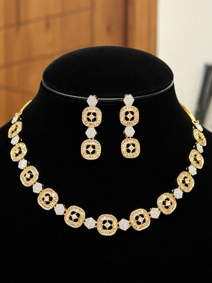 Dyuti Necklace Set