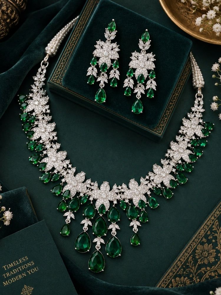Felicity Green Necklace Set
