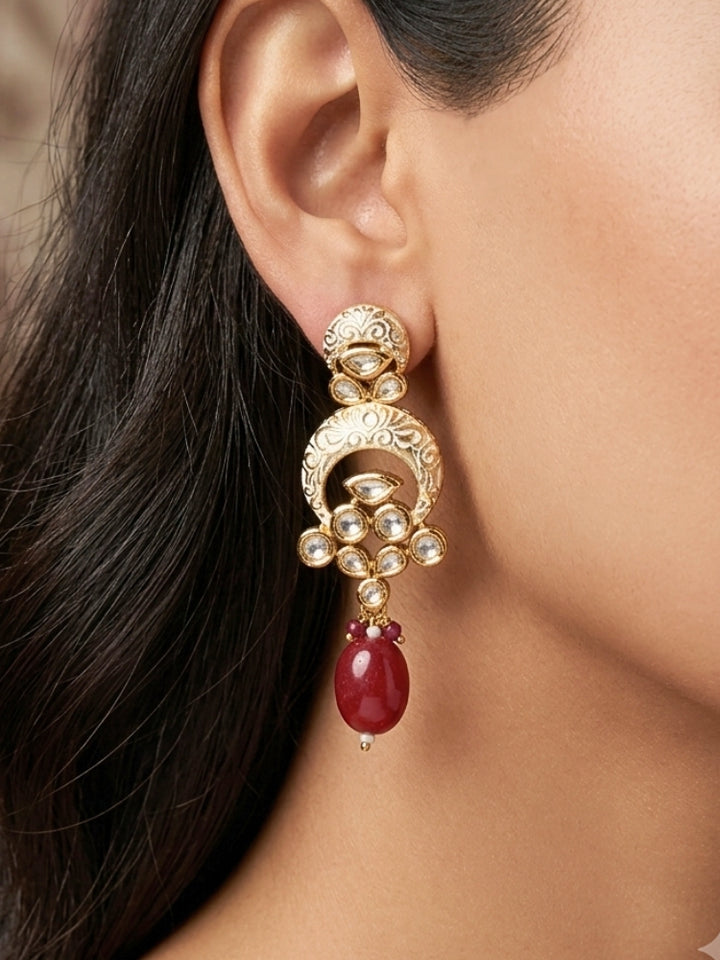 Udyamita Red Necklace Set