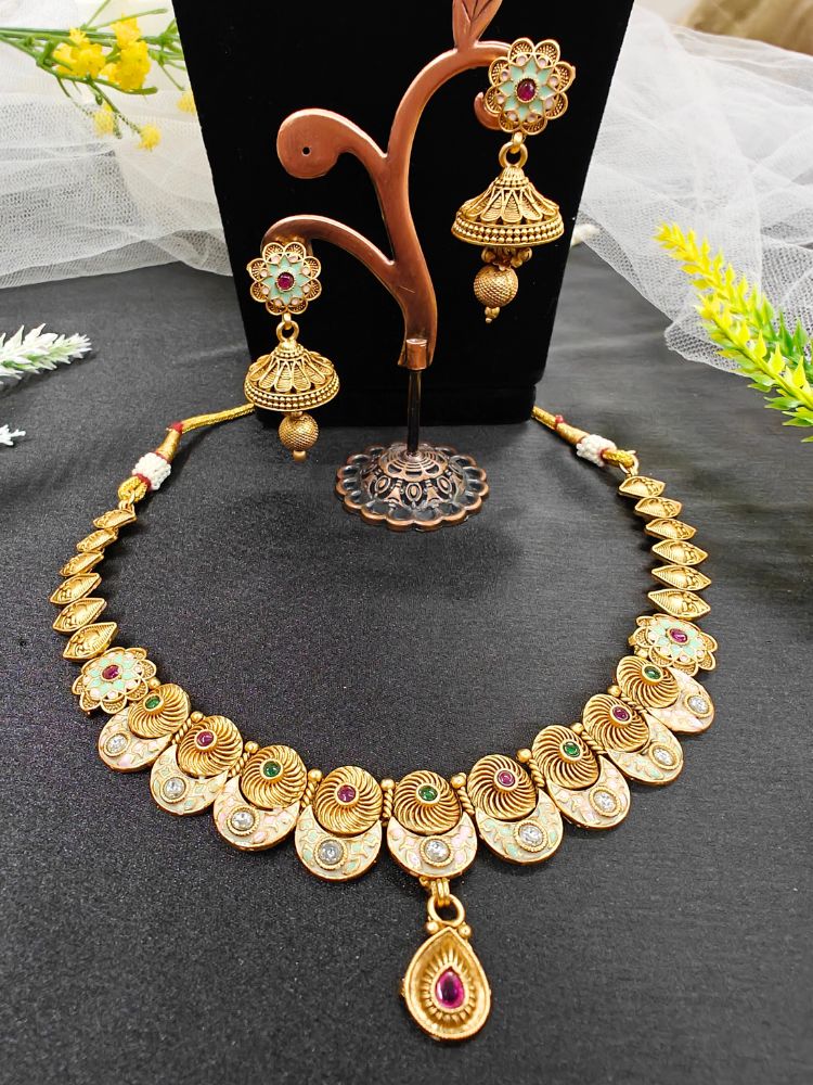 Kapila Necklace Set