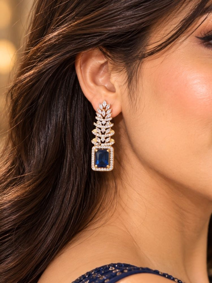 Delaney blue necklace set