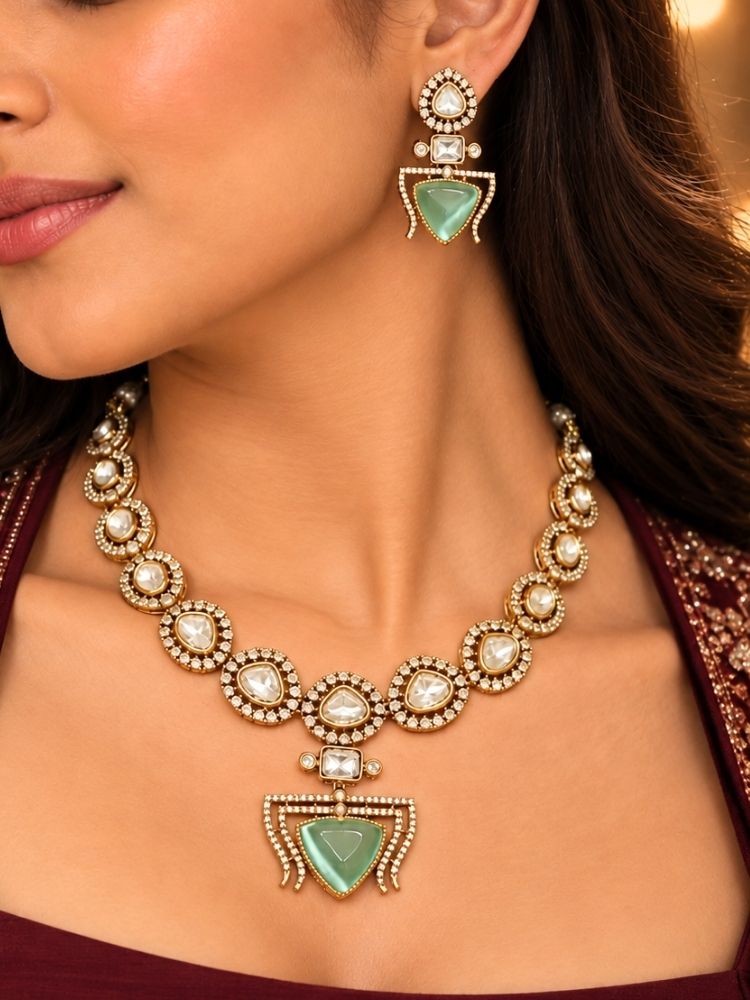 Ekaja Mint Green Necklace set