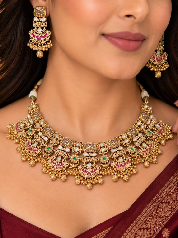 Rajasabhika Necklace Set