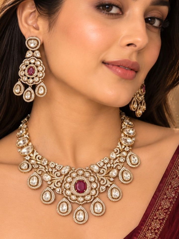 Isabeau Neckalce Set