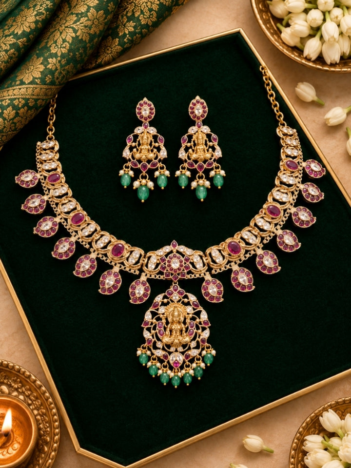 Konarki Necklace Set
