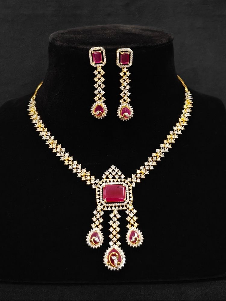Spanda Pink Necklace Set