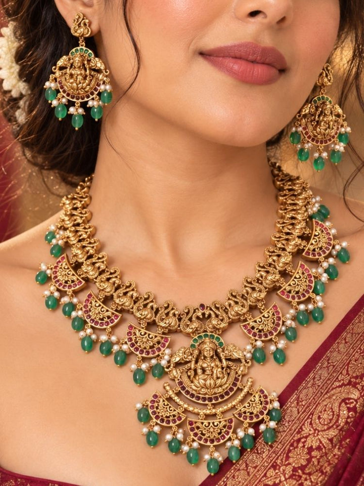 Charukeshi Necklace Set