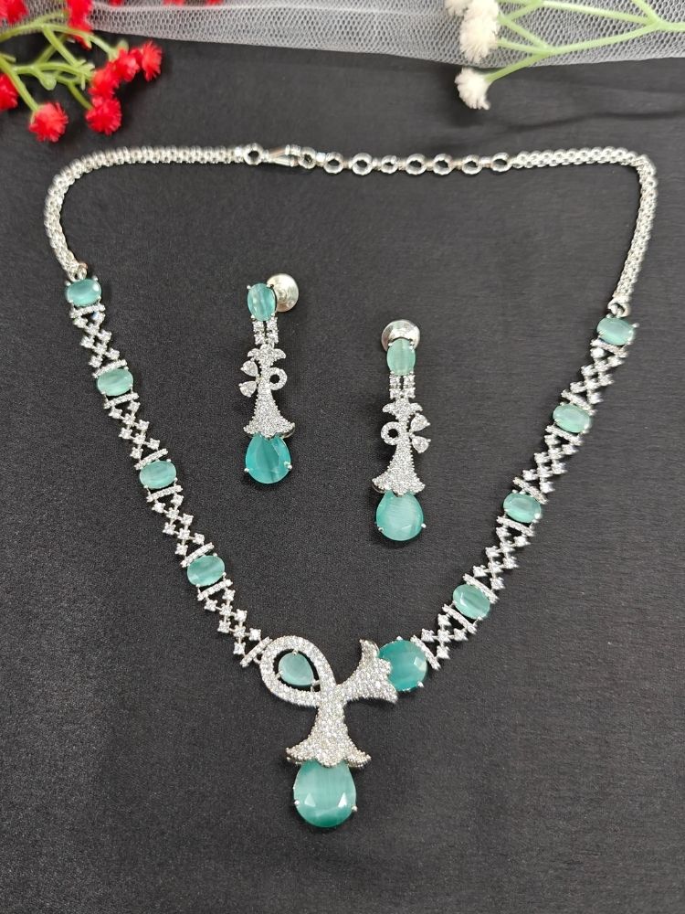 Mia Mint Green Necklace Set