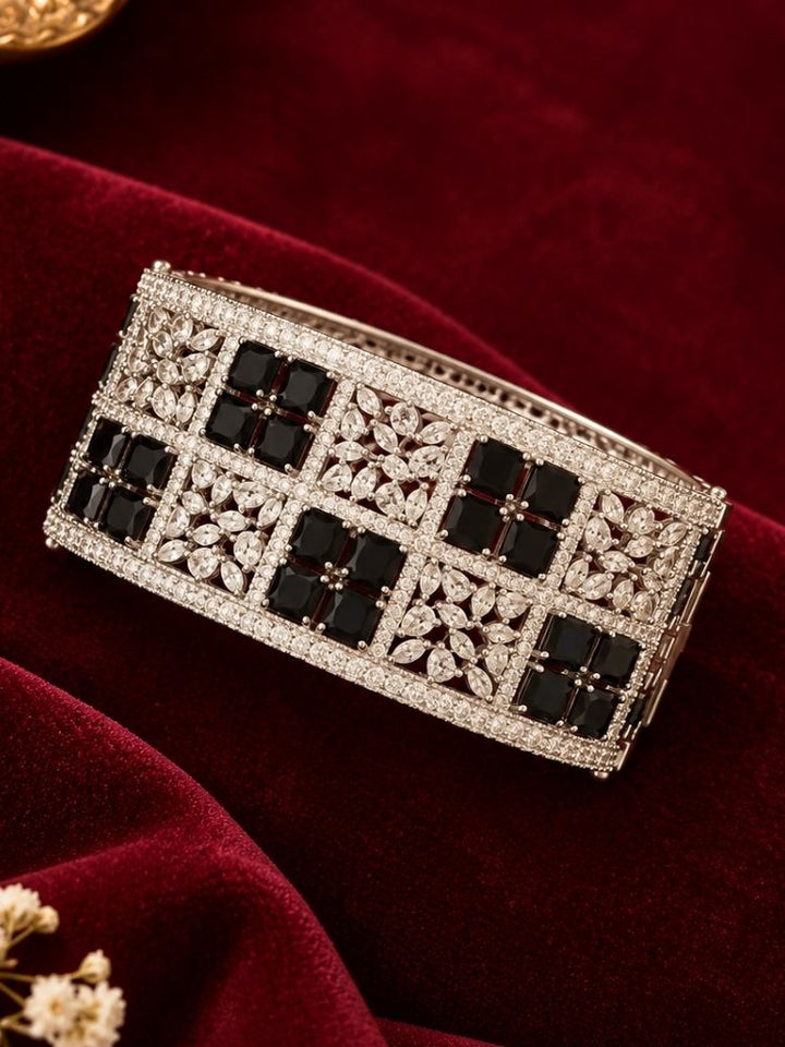 Adela Black Bracelet