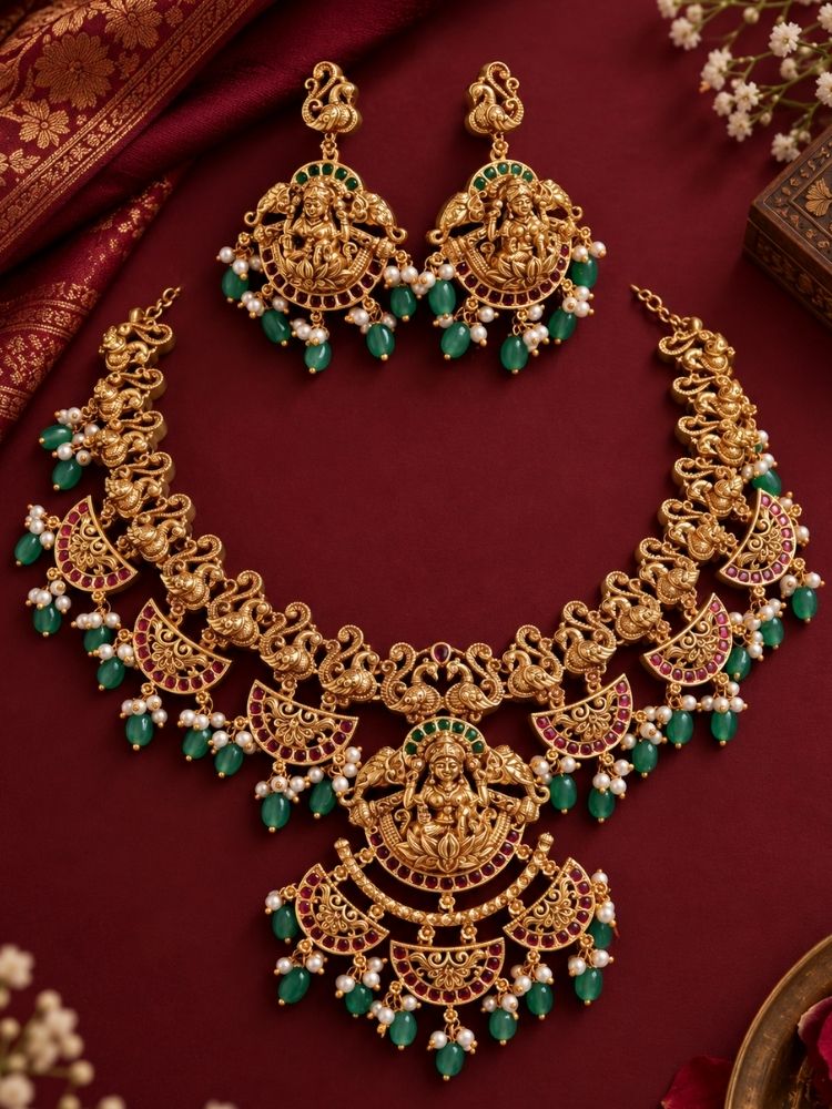 Charukeshi Necklace Set