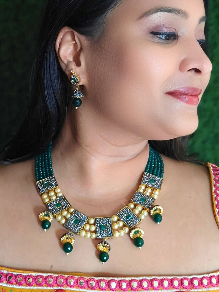 Anahita Dark Green Necklace Set
