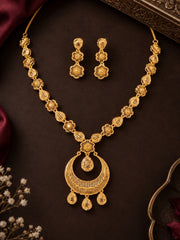 Hemakirti Necklace Set