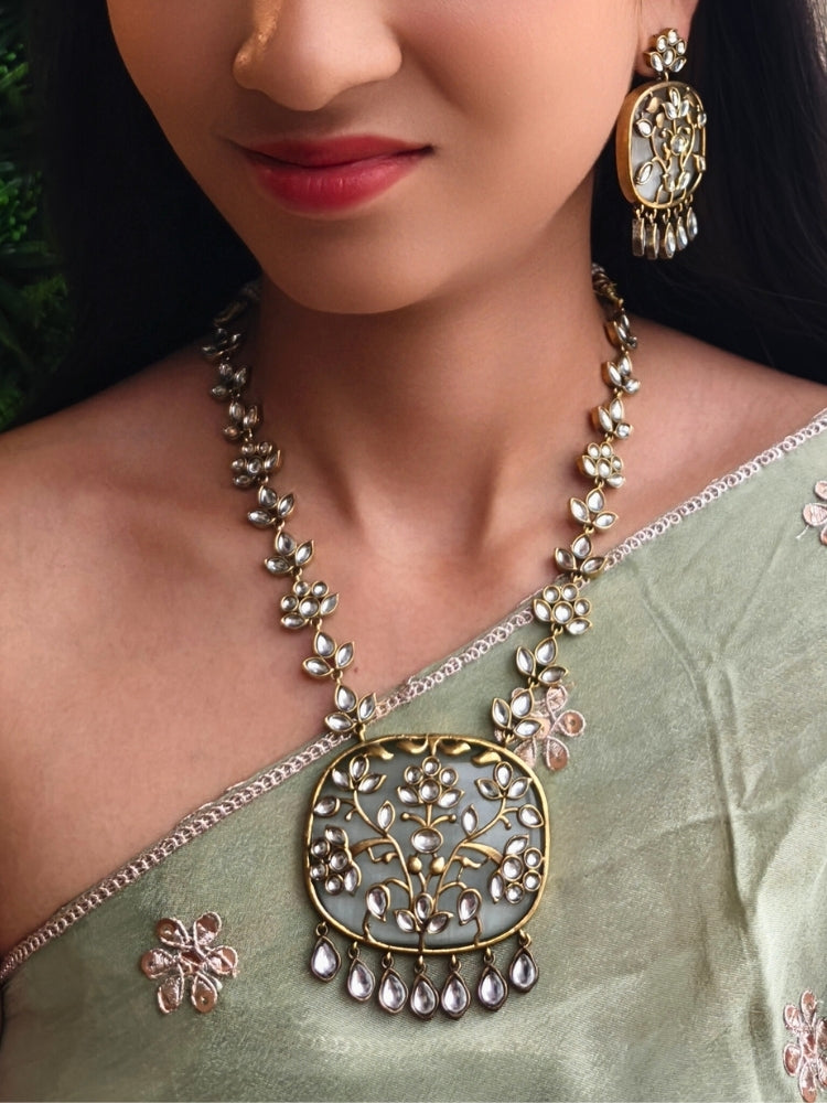 Grey Bhavna Necklace Set