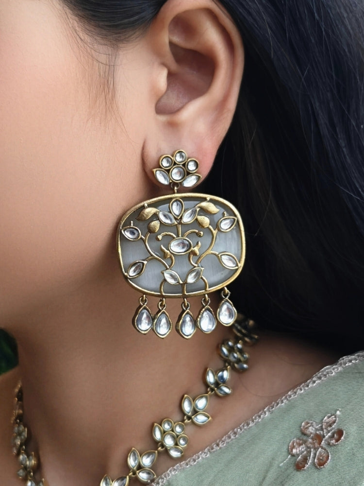 Grey Bhavna Necklace Set