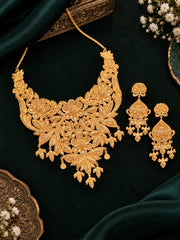 Lataveethi Necklace Set
