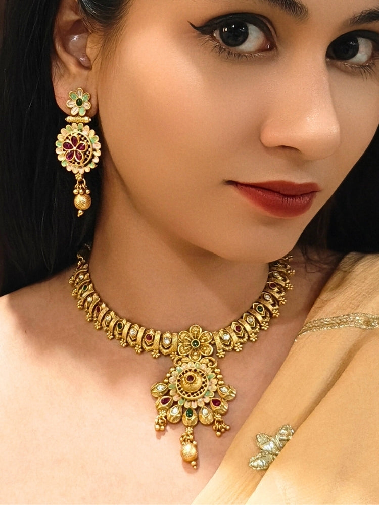 Disha Necklace Set
