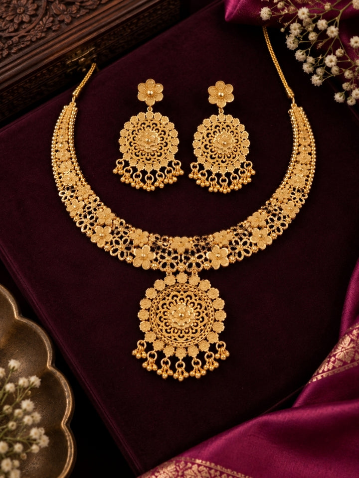 Hemakosha Necklace Set