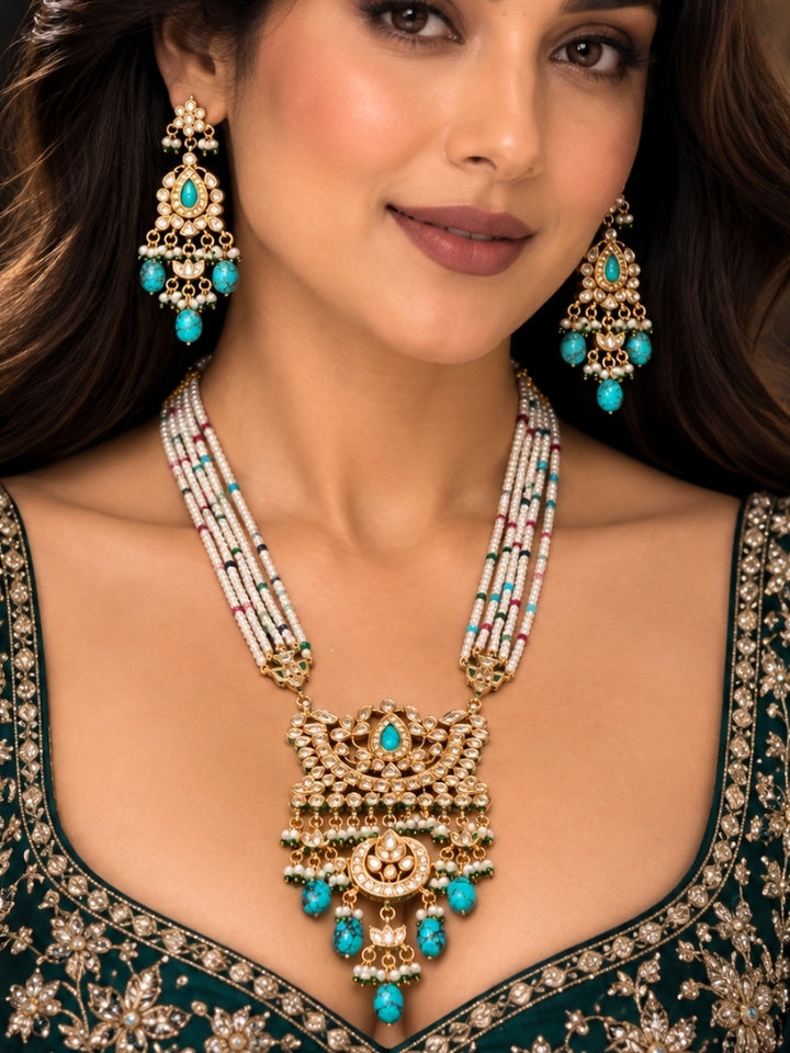 Parizaad Necklace Set