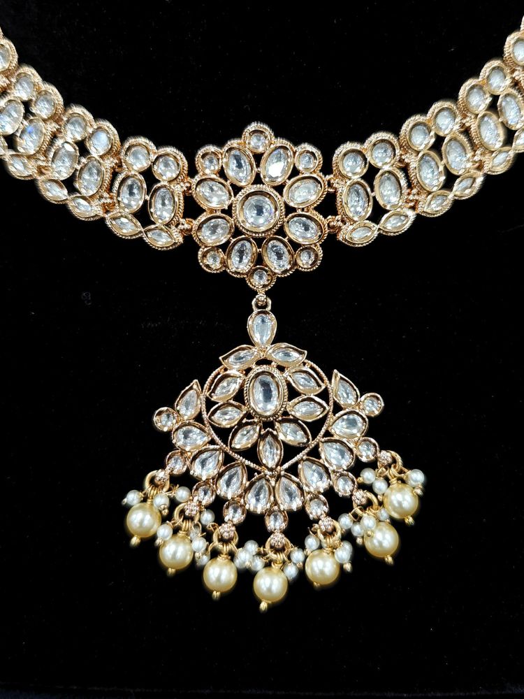 Paathra Polki White Necklace Set