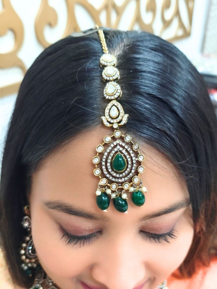 Dark Green Shabana Necklace Set