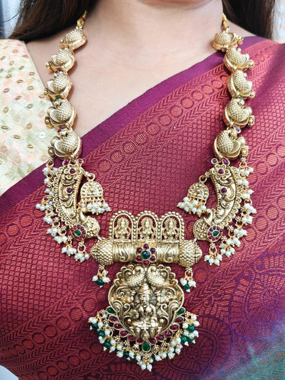 Vidya Temple Necklace Set