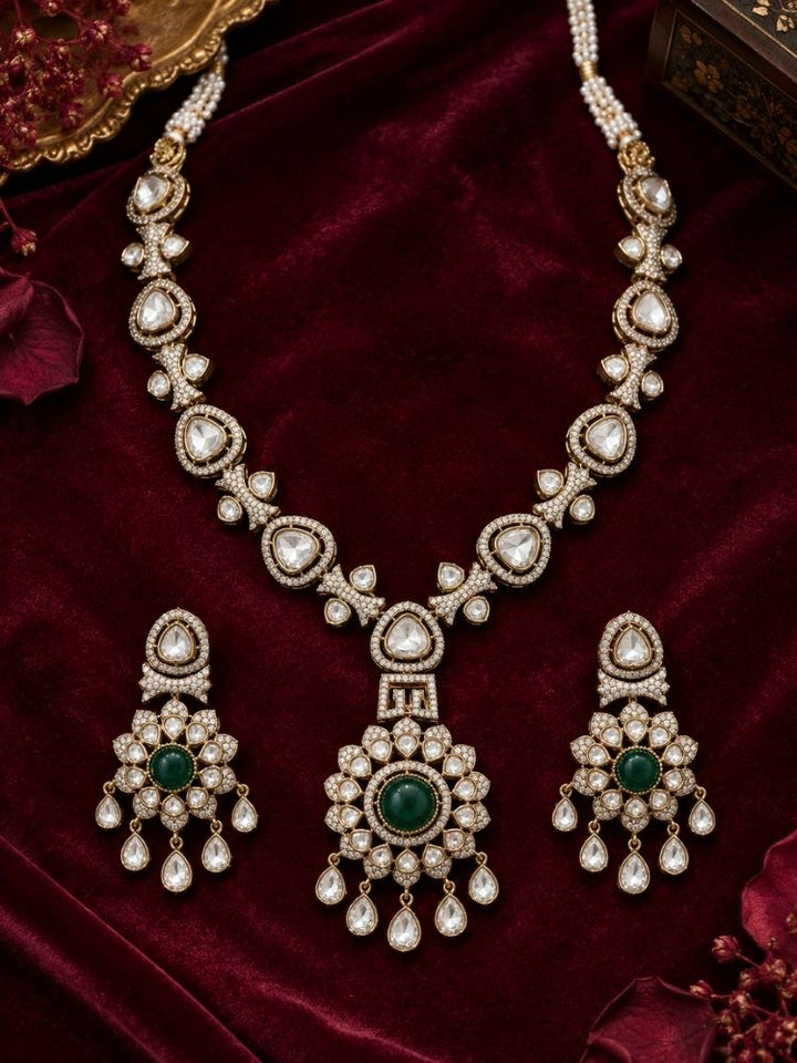 Savannah Green Necklace Set
