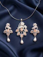 Alia Peach Pendant Set