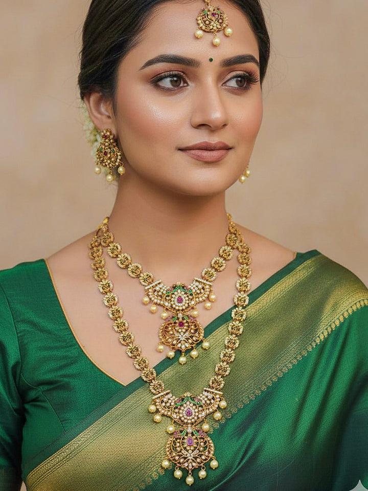 Shweta Necklace Set