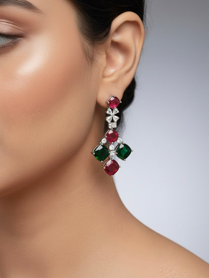 Vivinne Red and Green Necklace Sets