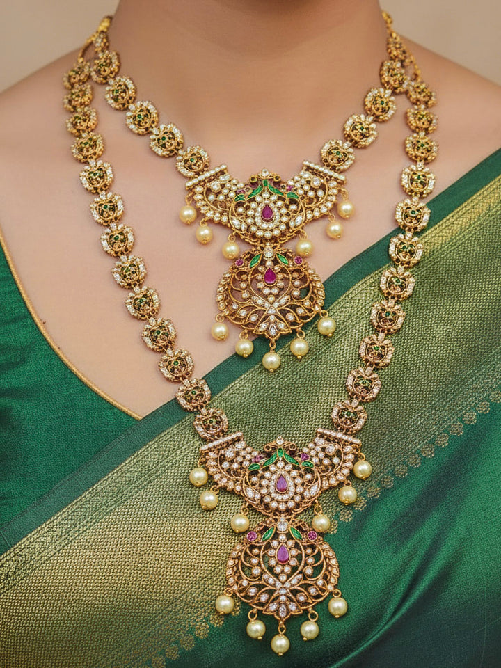 Shweta Necklace Set
