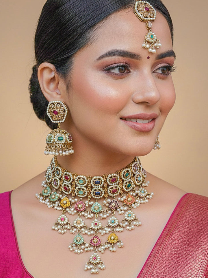 Multicolor Vedanshi Choker Necklace Set