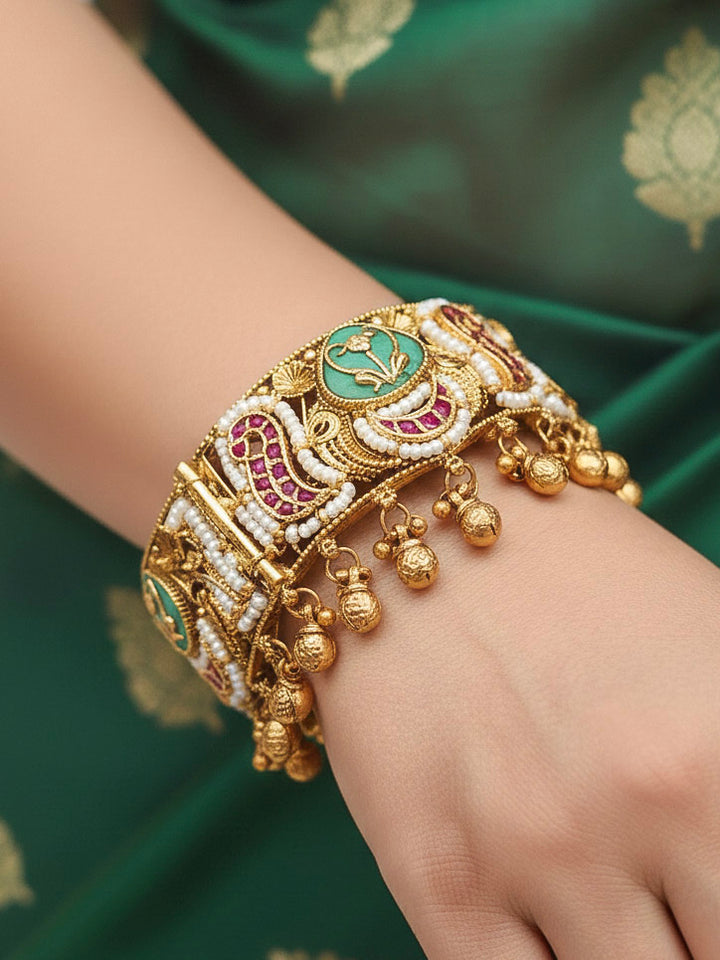 Chitralekha Bangle Set