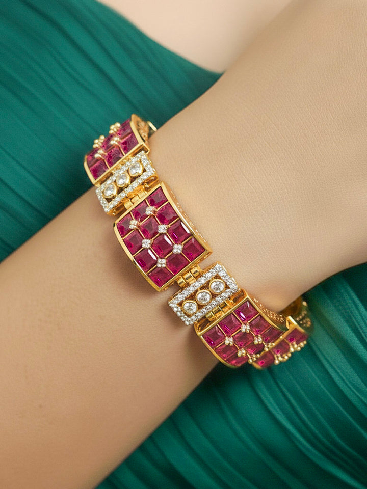 Nolaria Bracelet (Size 2.4 & 2.6)