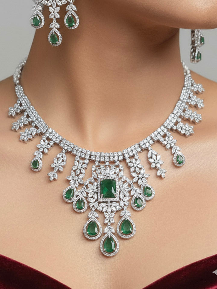 Isadora Necklace Set