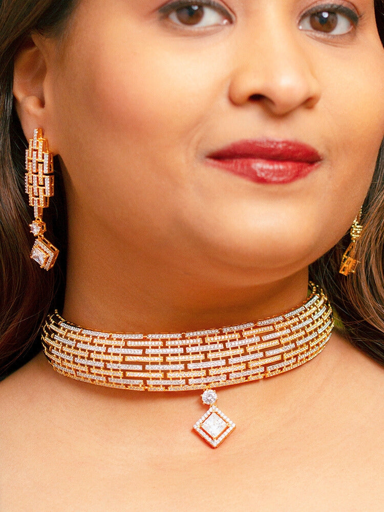 Elegant woman wearing a luxurious artificial diamond choker necklace with matching earrings, perfect for high-profile wedding receptions and formal galas. This high-end artificial diamond jewelry set combines style, elegance, and affordability for special occasions.