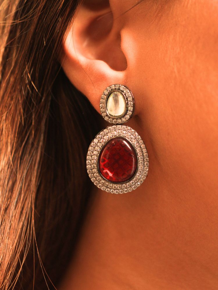 Elizabeth necklace with multicolor stones, kundan work, and American diamonds for weddings and cocktail parties