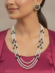 NavMotiya Black Necklace Set