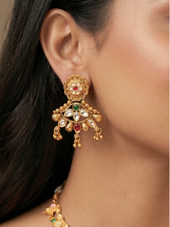 Uthpala Necklace Set
