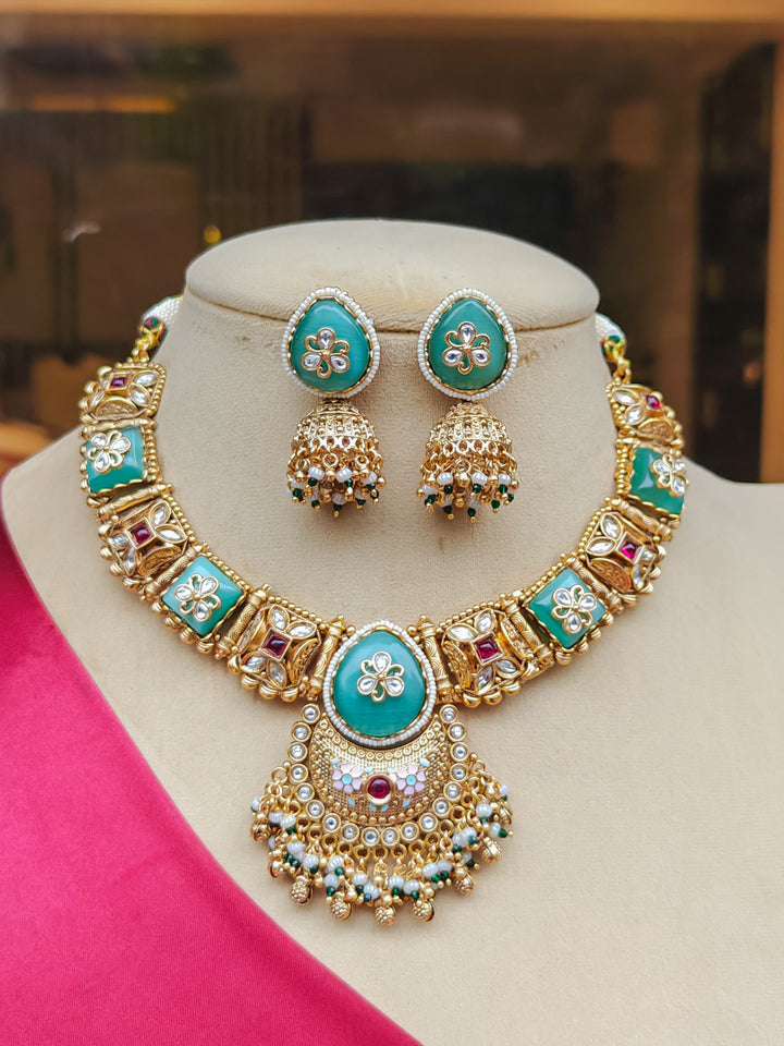 Waheeda Necklace Set