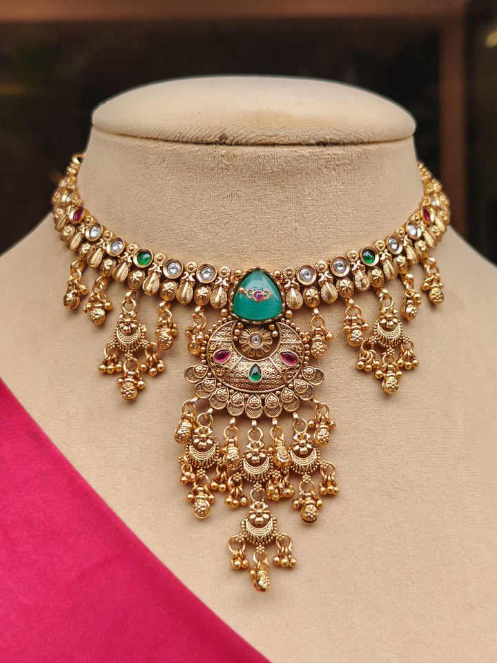 Alamzabe Necklace Set