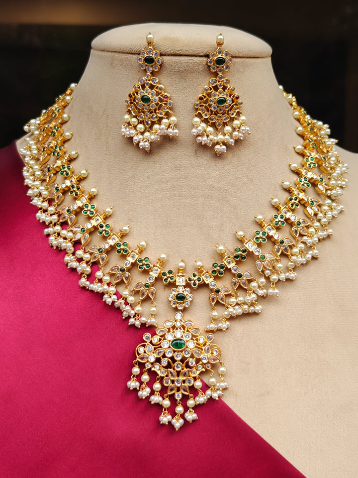 Bibbojaan Necklace Set