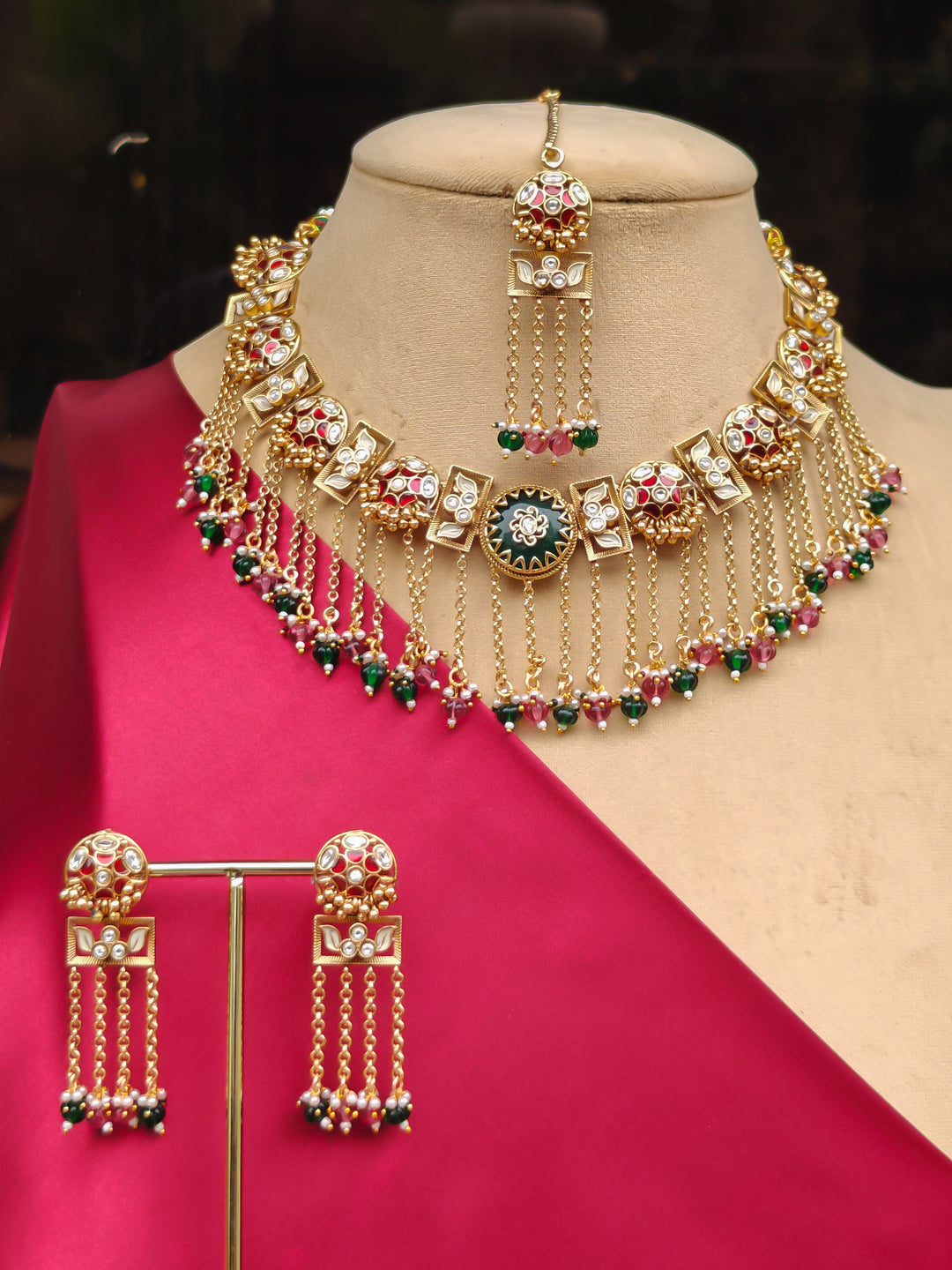 Shailaja Red And Green Necklace Set