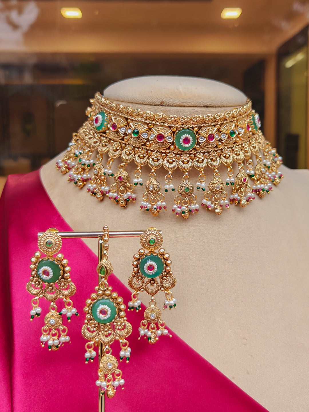 Mallikajaan Necklace Set