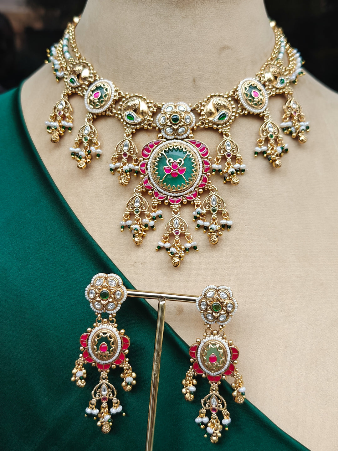 Nargis Necklace Set
